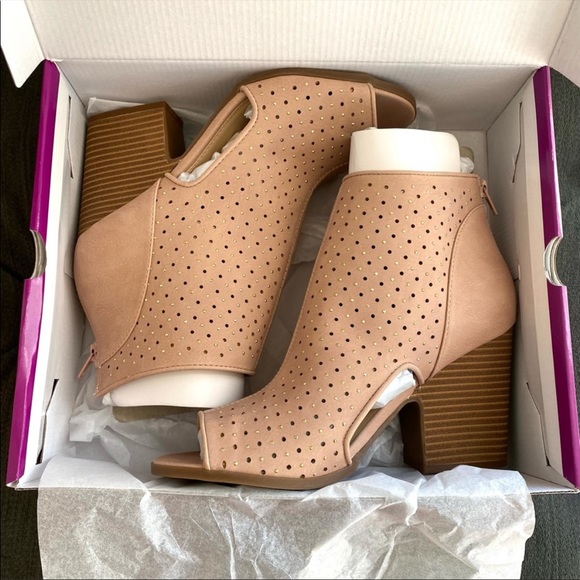 NIB open toe booties embellished dark blush - Picture 2 of 8